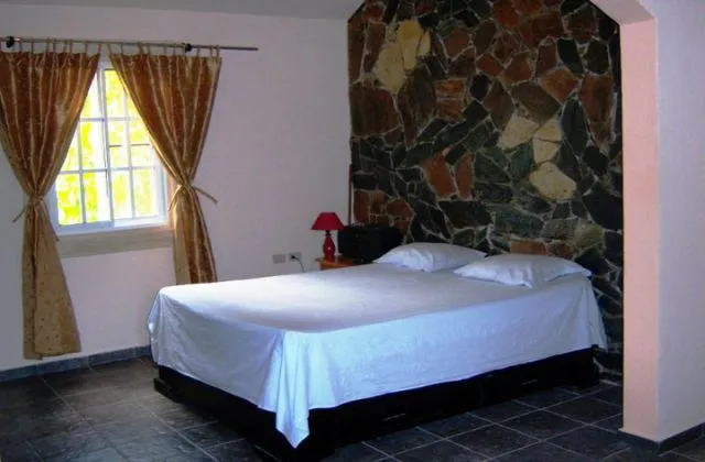 Hotel La Cueva Room